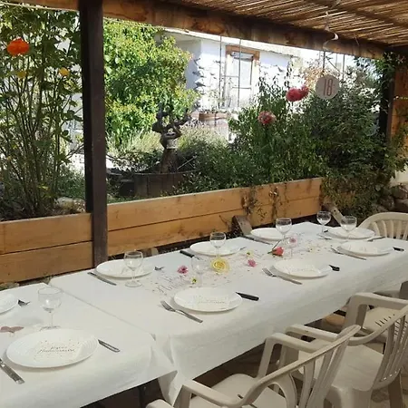 Les Terrasses Du Chatelard Couette-café *